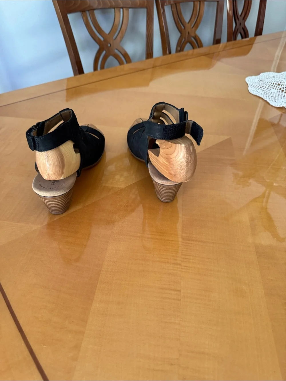 Cloudsteppers by Clarks Black Cutout Slingback Sandals size 9